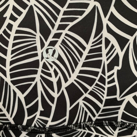 Lululemon Roll Down Wunder Unders Rare! - Picture 2 of 8